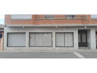 Location Local commercial  Mora. Se alquila local comercial es sonseca