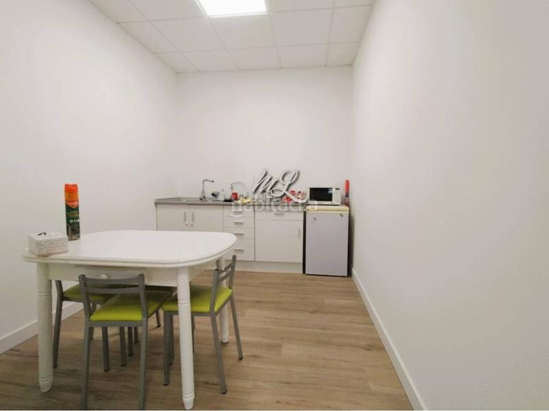 Foto 11f22ec7-51bc-4ed9-b00f-0f1e7dc29895. Miete büro in Mora