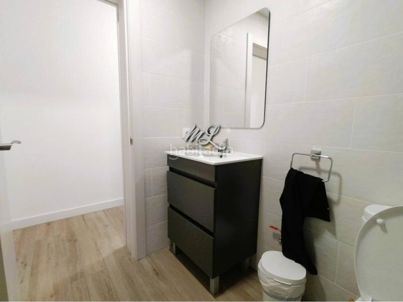 Foto 1dfeb15d-c5e3-4379-9a73-6ea833d16955. Miete büro in Mora