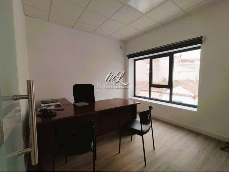 Foto b4c73604-907d-49b2-add2-42cab9f47866. Miete büro in Mora