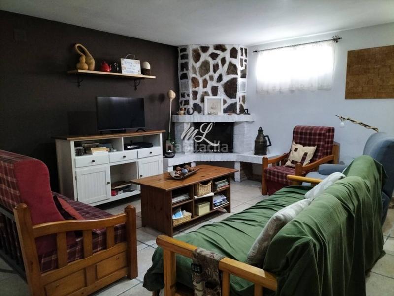 Foto 22dfec40-ce7f-401a-92e1-7e9205e88a45. Casa pareada se vende chalet pareado en Cobisa