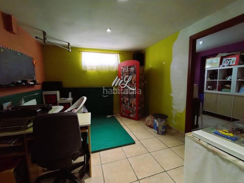 Foto 2ea22b54-3dd1-451c-918d-97c907b58f8c. Casa pareada se vende chalet pareado en Cobisa
