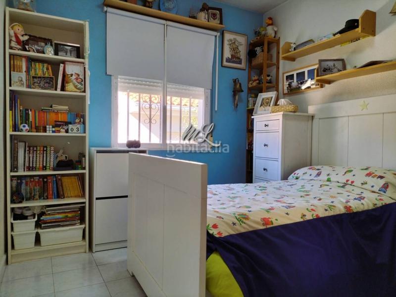 Foto 3104bcaf-03fa-4915-b071-bc2cae683eee. Casa pareada se vende chalet pareado en Cobisa