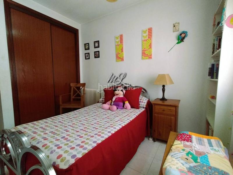 Foto 37599616-3a66-4bf2-aa9a-2d36b22c685e. Casa pareada se vende chalet pareado en Cobisa