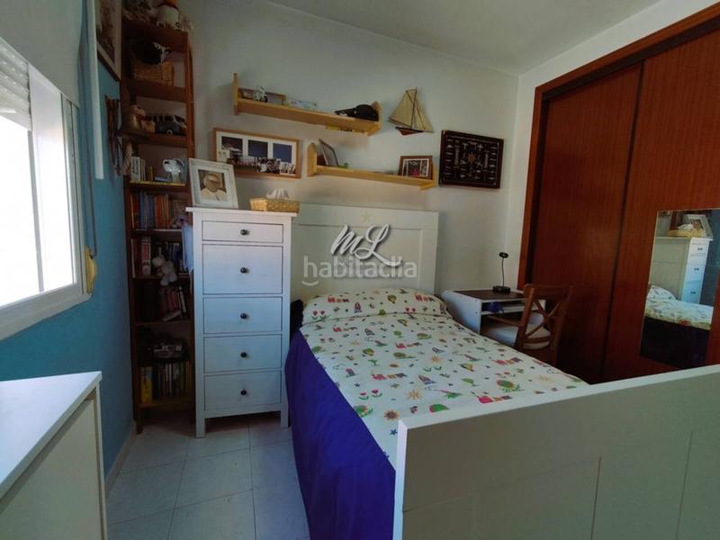 Foto a3929826-8a03-4d12-be70-dace9cd5dba5. Casa pareada se vende chalet pareado en Cobisa