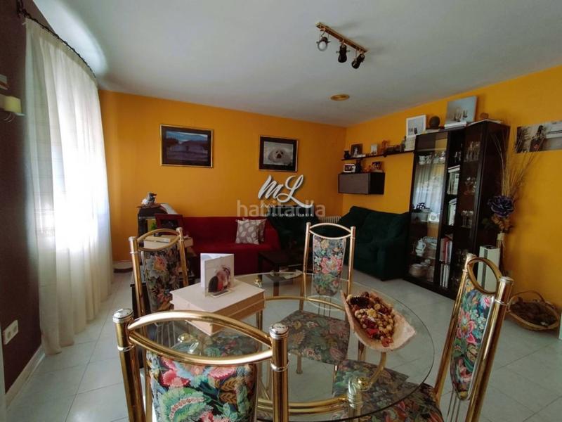 Foto a3d8f02c-6615-453b-8a5e-8109516875d7. Casa pareada se vende chalet pareado en Cobisa