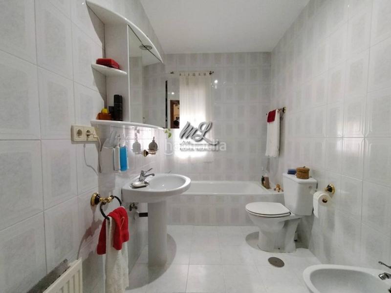 Foto b6ceb6a1-5c9a-4cb4-80f2-2aef6a278920. Casa pareada se vende chalet pareado en Cobisa