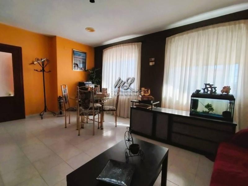 Foto cf26722b-e509-4bf4-ab0c-0a2dc1979b57. Casa pareada se vende chalet pareado en Cobisa