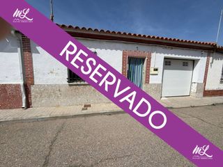 Casa adossada a Calle Tierra