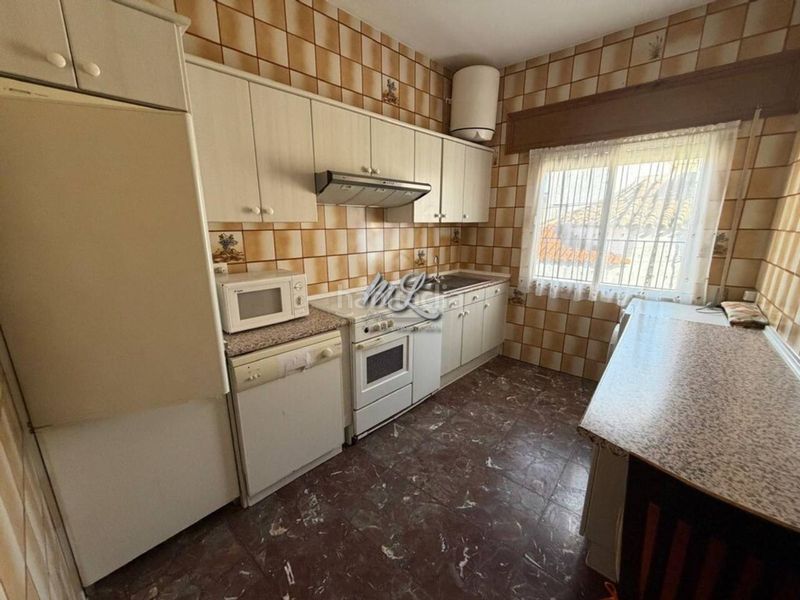 Foto 4d296d7f-0f48-480c-9669-ca58aaffbcb6. Casa adossada amb calefacció aparcament a Sonseca