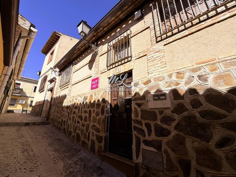 Foto 7f437f86-afbc-41da-a18e-8153e92c6cf6. Casa adossada amb calefacció a Casco Histórico Toledo