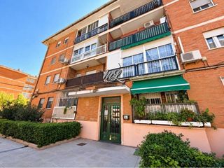 Pis  Calle río valdespino. Se vende exclusivo piso en sta mª de benquerencia