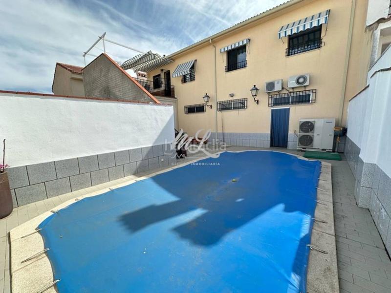 Foto 4706bdd6-852e-436f-a093-f56a9b7a3a2a. Casa  unifamiliar en venta en sonseca en Orgaz
