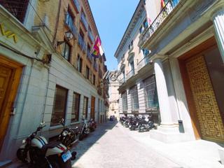 Pis  Nueva. Piso en venta en el casco historico de toledo
