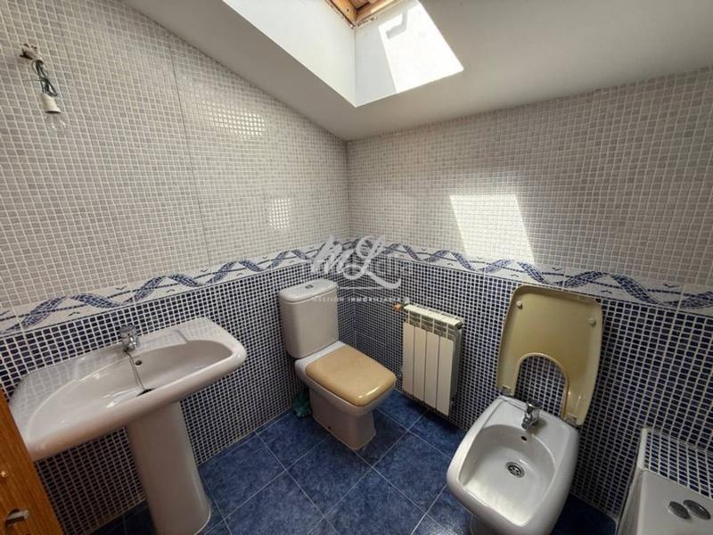 Foto 40ada365-b216-403b-b0e5-ae919600e267. Duplex avec chauffage parking piscine dans Avenida Europa-San Antón Toledo