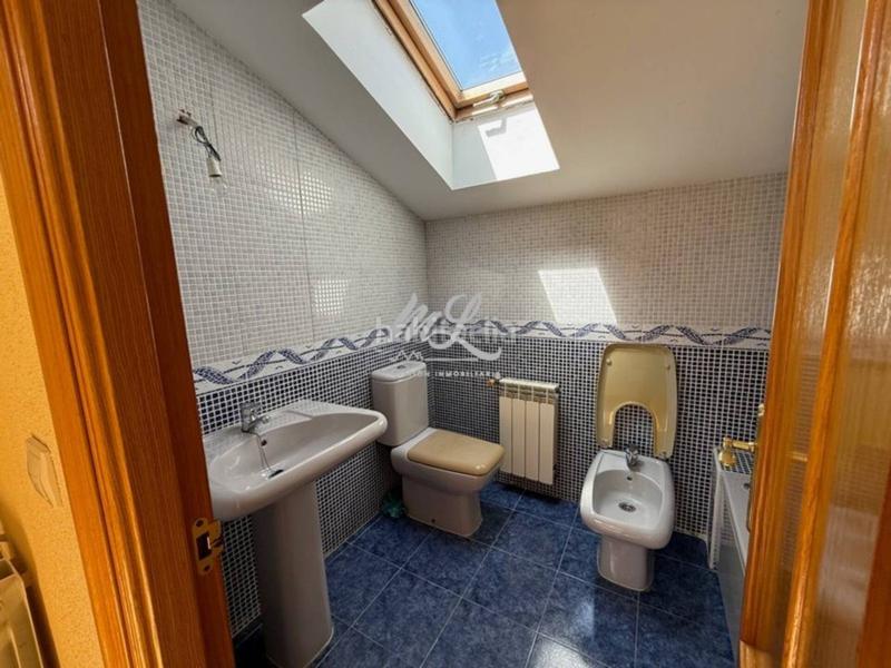 Foto fffe66a3-65b4-490c-a9eb-f96044601dbe. Duplex avec chauffage parking piscine dans Avenida Europa-San Antón Toledo