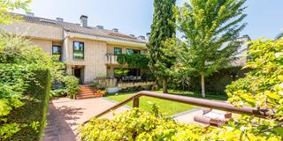 Maison jumele en El Pinar-Punta Galea. Chalet adosado en el pinar-punta galea