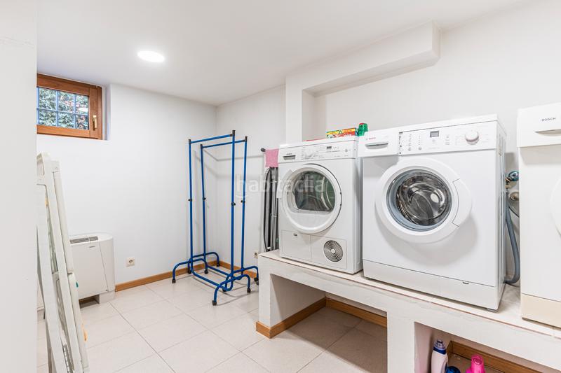Foto 0dc5da1a-6dda-4159-ae8f-26d8333b374d. Chalet avec chauffage parking piscine dans El Monte Torrelodones