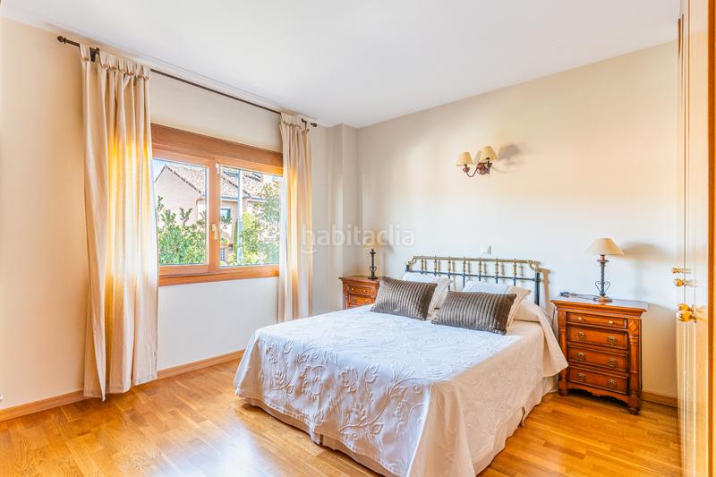Foto c9159769-6641-4848-af0d-04093ff677c9. Chalet avec chauffage parking piscine dans El Monte Torrelodones