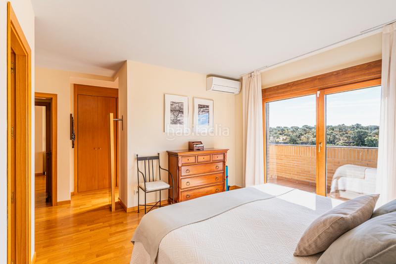 Foto fd4a451d-6a1e-4aa7-8a3c-0085cb9c437c. Chalet avec chauffage parking piscine dans El Monte Torrelodones
