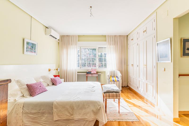 Foto 4220d2c2-377e-4ce0-a828-7c4de4c2fe38. Casa bifamiliare con riscaldamento piscina in Las Matas-Peñascales Rozas de Madrid (Las)