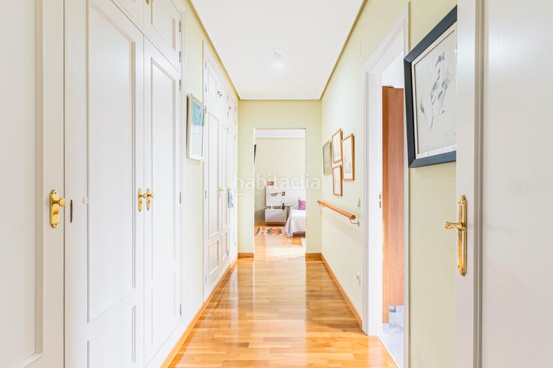 Foto 796140a8-ca57-46e4-8151-cd01c73227c9. Casa bifamiliare con riscaldamento piscina in Las Matas-Peñascales Rozas de Madrid (Las)