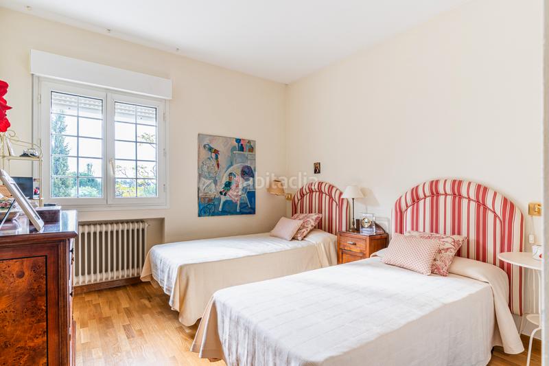 Foto cb1ce95d-24a6-4278-8c58-64cb27fb84f9. Casa bifamiliare con riscaldamento piscina in Las Matas-Peñascales Rozas de Madrid (Las)