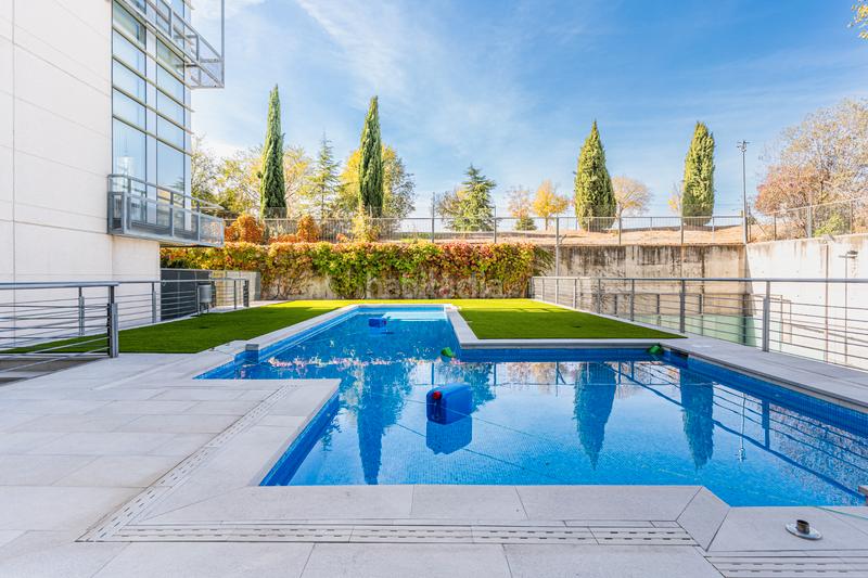 Foto 095e0fa2-172d-405f-be9d-318da16cb43b. Oficina loft en Europolis en Europolis Rozas de Madrid (Las)