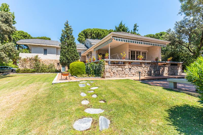 Foto 409e0638-2ca9-4511-ad3f-fb4dd2ba735e. Chalet with heating parking pool in Las Marías Torrelodones