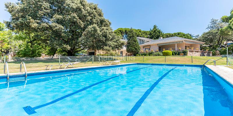 Foto 7280c41f-53ce-4e2a-a741-92b80bfa3401. Chalet with heating parking pool in Las Marías Torrelodones