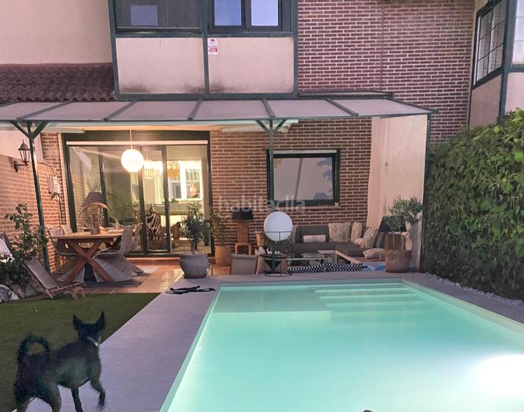 Foto d9520df9-3774-42b1-a3b9-2aeb6182ac2e. Reihenhaus mit heizung parking pool in El Pinar-Punta Galea Rozas de Madrid (Las)
