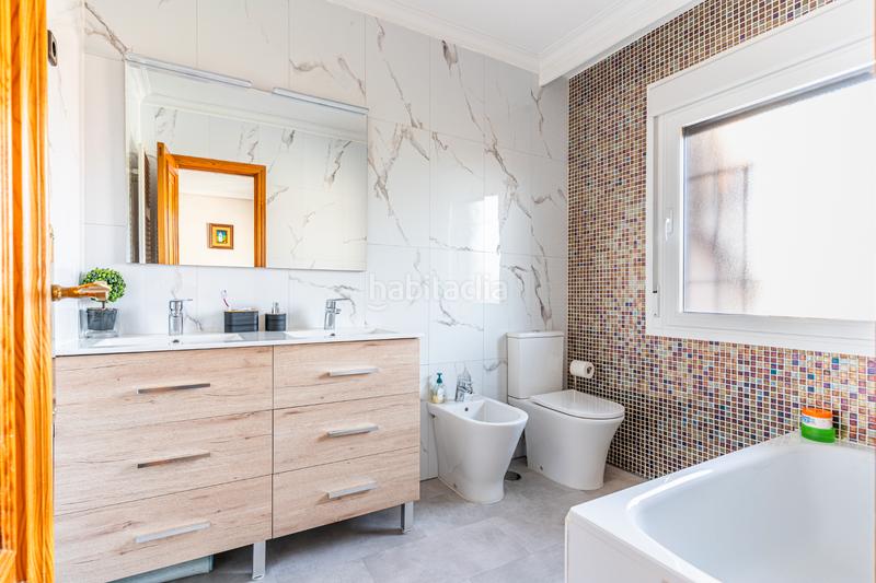 Foto 3fce37b1-b17b-41d1-b478-76b6915e7682. Casa bifamiliare con riscaldamento parcheggio piscina in Rozas de Madrid (Las)