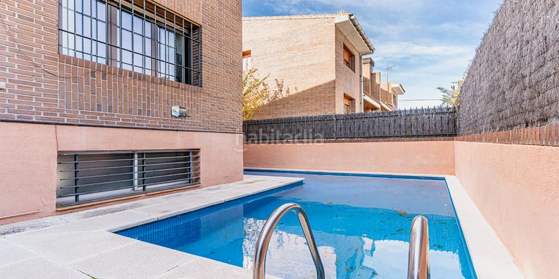 Foto a0b1e354-fced-4fcd-a4a8-896fcc8d0663. Casa bifamiliare con riscaldamento parcheggio piscina in Rozas de Madrid (Las)
