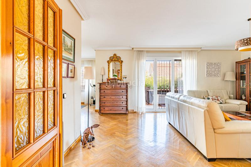 Foto e5389552-8082-485b-9b34-1f5b7983456f. Casa bifamiliare con riscaldamento parcheggio piscina in Rozas de Madrid (Las)