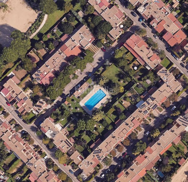 Foto 13315df7-e9a8-4799-ade0-d5d2f30386a1. Casa aparellada amb calefacció aparcament piscina a Rozas de Madrid (Las)