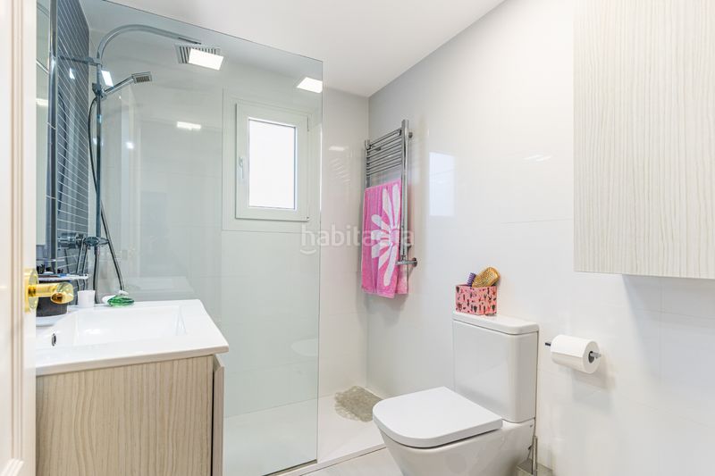 Foto 369fb5e6-40ca-43be-8123-d1ddcbbb3570. Casa aparellada amb calefacció aparcament piscina a Rozas de Madrid (Las)