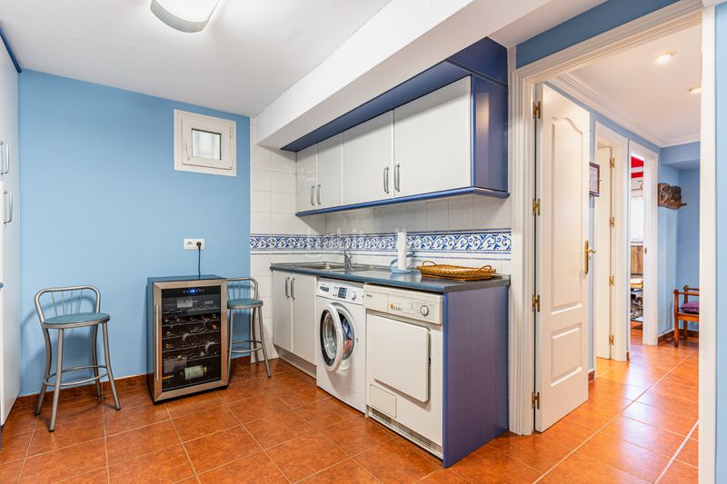 Foto 4e13ae35-28ba-4956-9264-5cc77aa66ece. Casa aparellada amb calefacció aparcament piscina a Rozas de Madrid (Las)