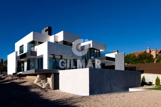 Xalet a Club de Golf. Chalet independiente en el golf