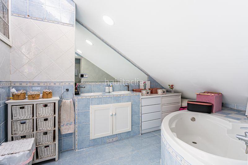 Foto 30fd7fb5-ff08-459a-bc66-4fbbe405888b. Casa adossada amb calefacció aparcament piscina a Rozas de Madrid (Las)