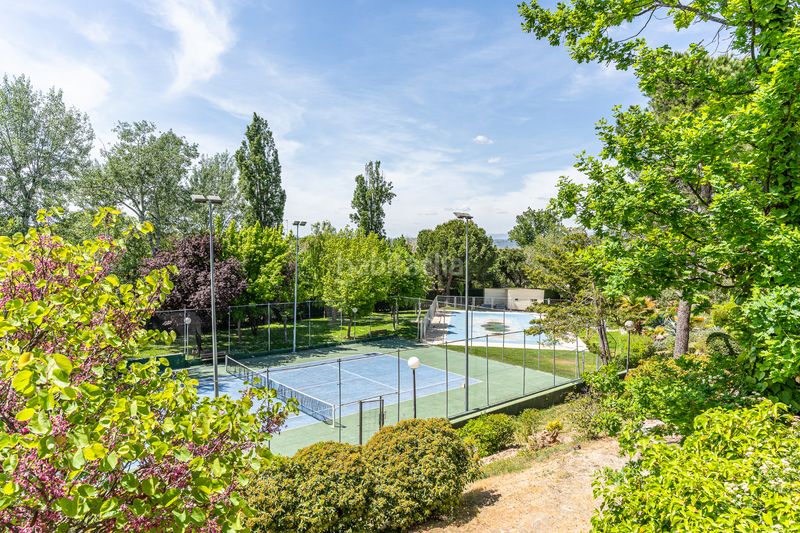 Foto 793b2842-dc3f-47c7-a085-bfdcc6dd7e4e. Casa adossada amb calefacció aparcament piscina a Rozas de Madrid (Las)