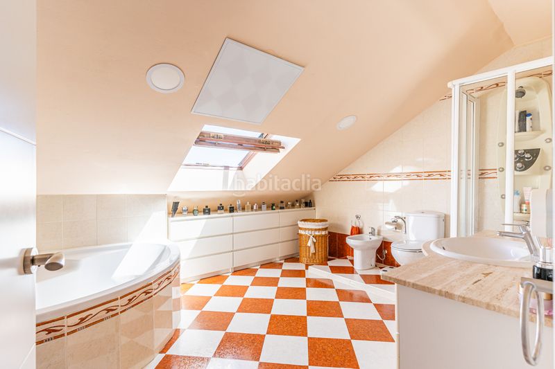 Foto 9238999e-7129-438e-8a58-924f391b529f. Casa adossada amb calefacció aparcament piscina a Rozas de Madrid (Las)