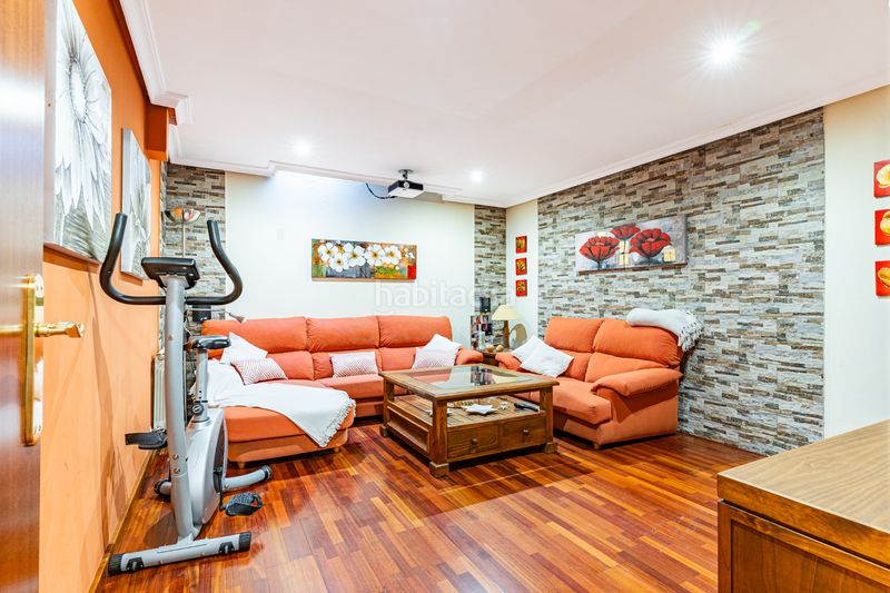 Foto d978f458-c5a1-48fb-a994-5514a3fa429f. Casa adossada amb calefacció aparcament piscina a Rozas de Madrid (Las)