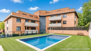 Appartement à Europolis. Bajo en europolis