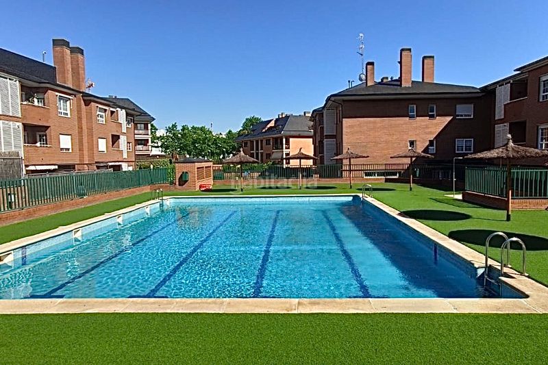 Foto 7d8e8cf1-12ec-4d52-bc70-84838f83dd49. Pis amb calefacció piscina a El Cantizal Rozas de Madrid (Las)