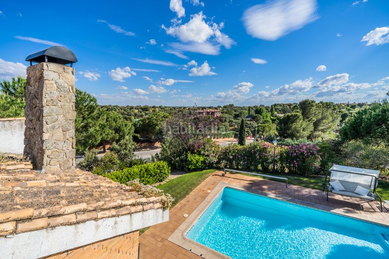 Foto 18485cb7-80f0-47c9-9e13-677c96656f21. Xalet amb calefacció aparcament piscina a Club de Golf Rozas de Madrid (Las)