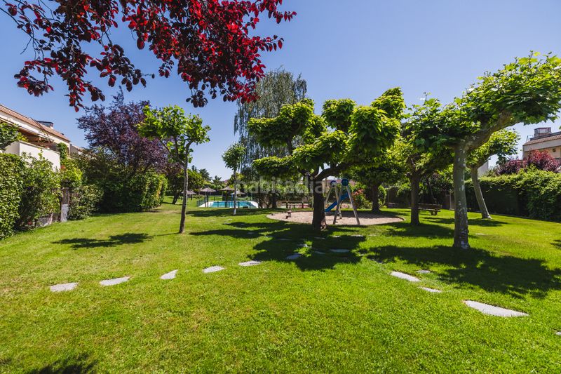 Foto d0e050e2-909c-4f38-aa21-2ddfe7c5e828. Xalet amb calefacció aparcament piscina a Marazuela-El Torreón Rozas de Madrid (Las)