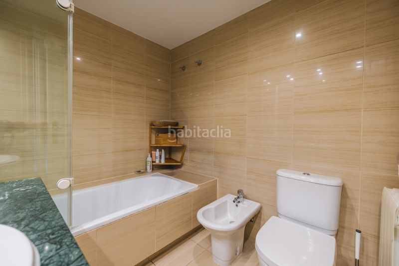 Foto e9d43d7b-458f-4545-90c7-ecae62cbe23a. Pis amb calefacció piscina a El Pinar-Punta Galea Rozas de Madrid (Las)
