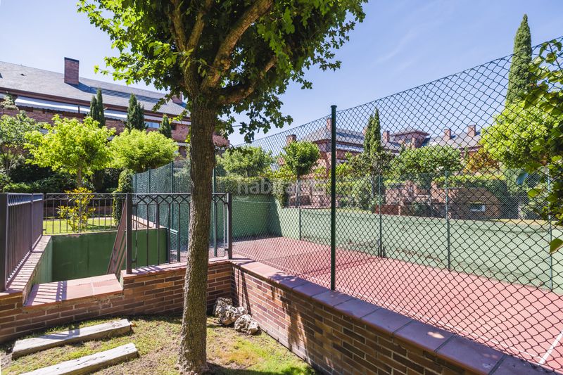 Foto f6193682-d882-490a-9c81-37994083f924. Pis amb calefacció piscina a El Pinar-Punta Galea Rozas de Madrid (Las)
