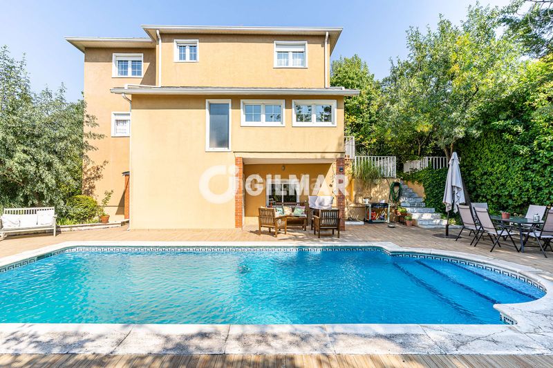 Foto 49e97a4e-4660-482c-a053-77758cd15868. Xalet amb calefacció aparcament piscina a El Pinar-Punta Galea Rozas de Madrid (Las)