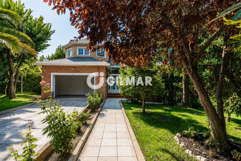 Foto f34da837-32f0-4a90-aca4-bb4e0a19ef8f. Xalet amb calefacció aparcament piscina a El Pinar-Punta Galea Rozas de Madrid (Las)
